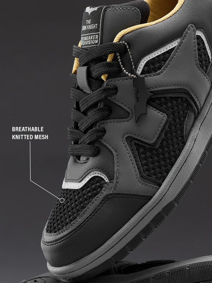 Fyneshyt Sneakers — Triple Black
