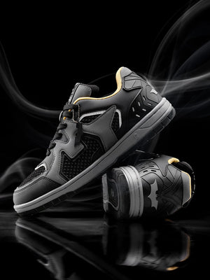 Fyneshyt Sneakers — Triple Black
