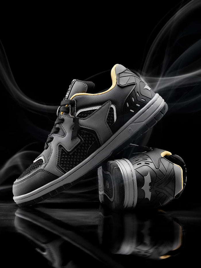 Fyneshyt Sneakers — Triple Black